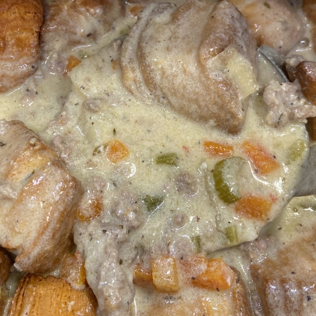 biscuits and sausage gravy soup